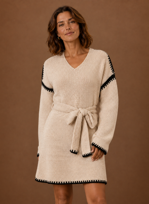 Damen Strickkleid mit V-Ausschnitt und Gürtel