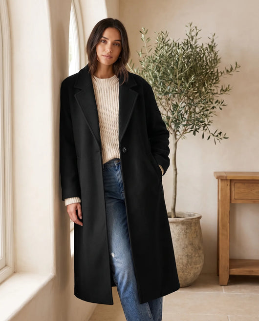 Astrid Mantel in Wolloptik oversized – Schwarz