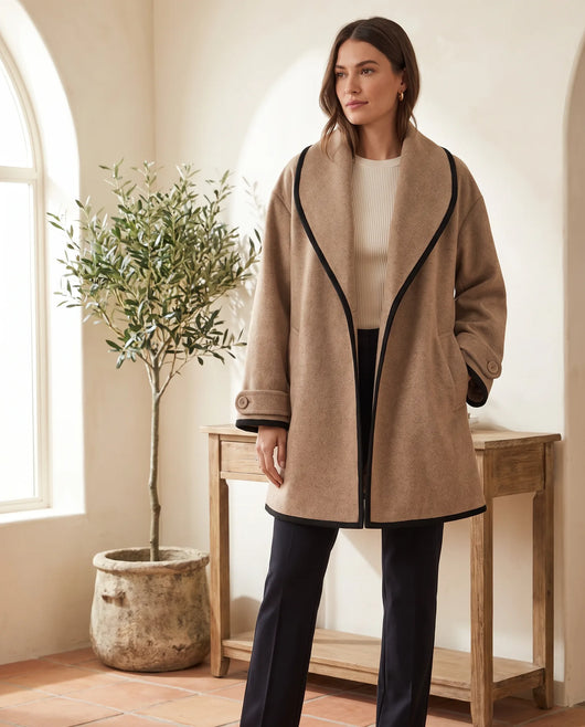Romy Mantel lang mit Kontrastkante – Camel