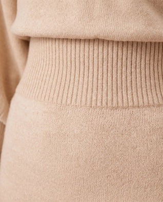 Elodie Strickkleid midi mit Rollkragen – Beige