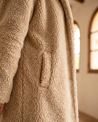 Elsie Teddymantel mit Kapuze – Beige