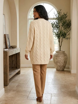 Juniper Strickjacke grobstrick mit Zopfmuster – Beige