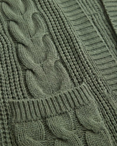 Juniper Strickjacke grobstrick mit Zopfmuster – Grün