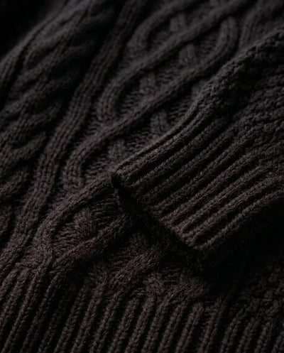 Maren Strickkleid oversized mit Zopfmuster – Schwarz