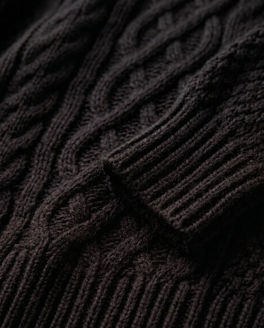 Maren Strickkleid oversized mit Zopfmuster – Schwarz