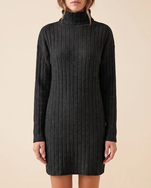 Ada Strickkleid mini mit Rollkragen
