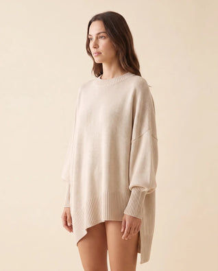 Daphne Pullover oversized mit asymmetrischem Saum