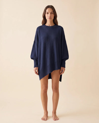Daphne Pullover oversized mit asymmetrischem Saum