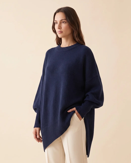 Daphne Pullover oversized mit asymmetrischem Saum