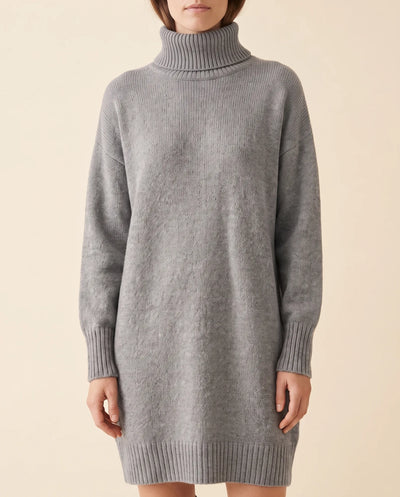 Tess Strickkleid mit Rollkragen