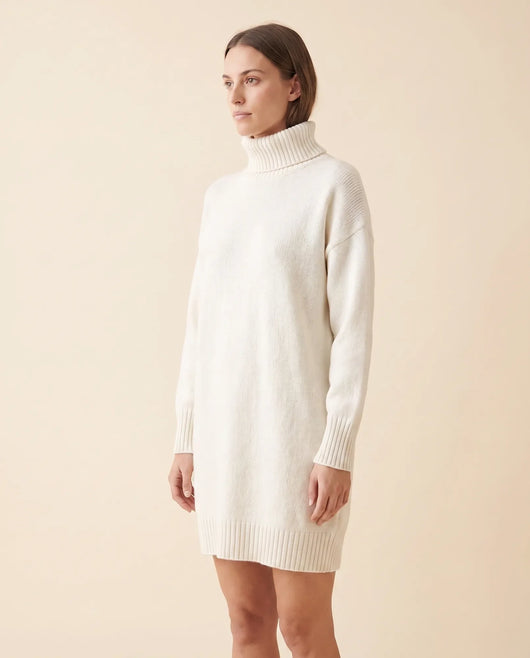 Tess Strickkleid mit Rollkragen