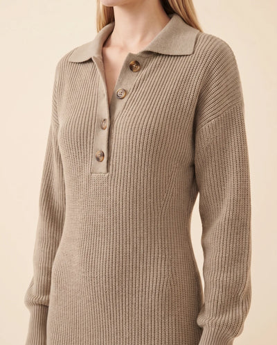 Una Strickkleid midi mit Kragen und Knopfleiste