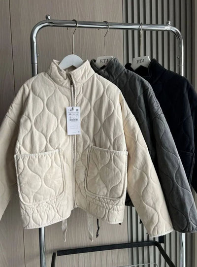 Lena | Damen Cropped Steppjacke mit Stehkragen Reißverschluss und Taschen
