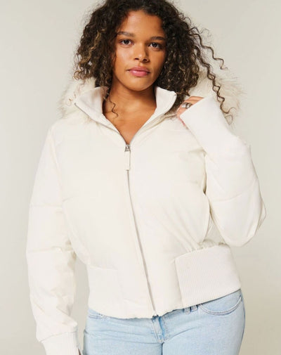 Lena | Damen Kurze Pufferjacke mit Fellkapuze und Frontreißverschluss