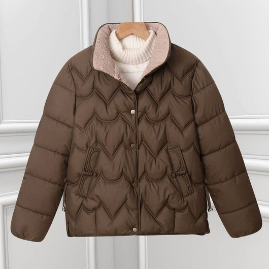 Annika | Damen Kurze Steppjacke mit Bogensteppung und Stehkragen