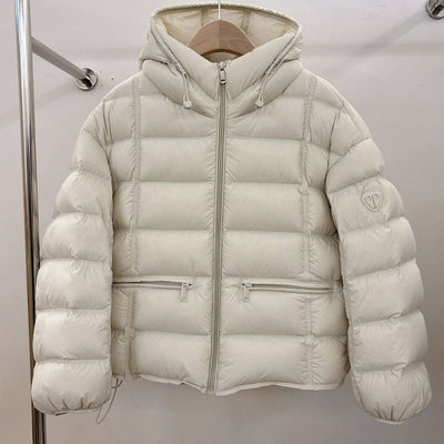Emilia | Damen Kurze Thermo-Steppjacke mit Kapuze und Reißverschlusstaschen
