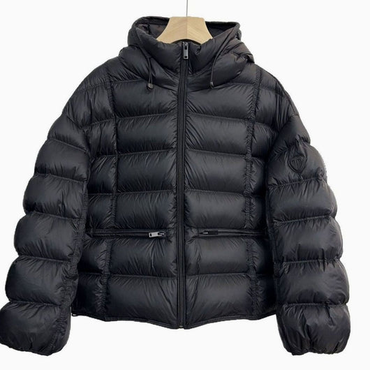 Emilia | Damen Kurze Thermo-Steppjacke mit Kapuze und Reißverschlusstaschen