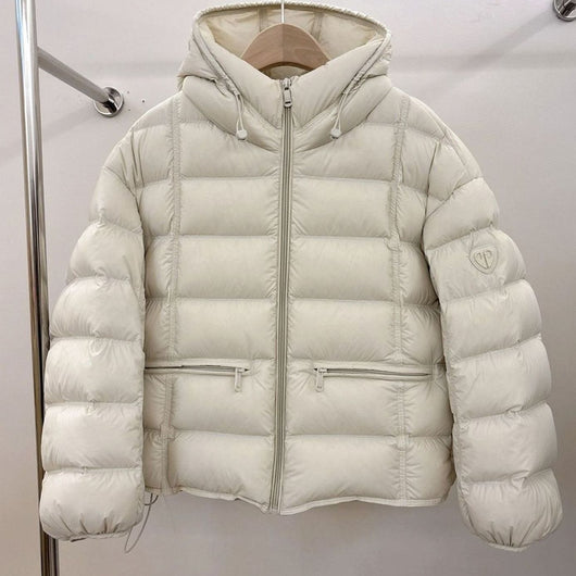 Emilia | Damen Kurze Thermo-Steppjacke mit Kapuze und Reißverschlusstaschen