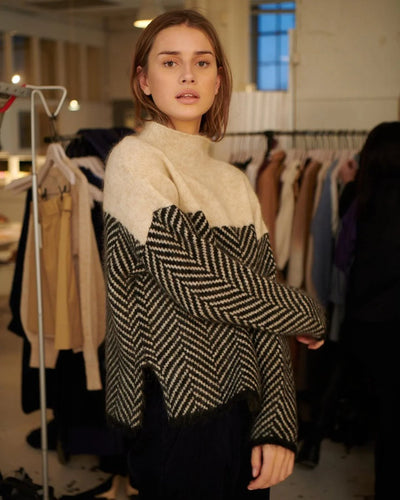 Greta | Damen Rollkragen Pullover Oversized Strickpullover Fischgrätmuster