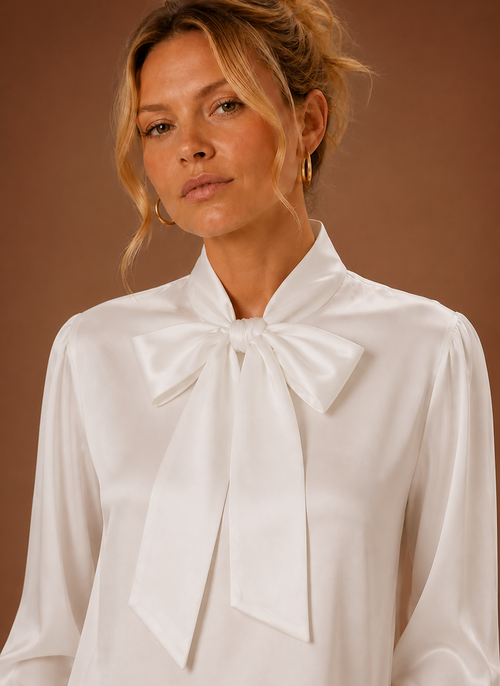 Damen Bluse in Satinoptik mit Schleife