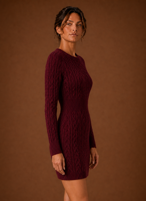 Damen Strickkleid mit Zopfmuster in Minilänge